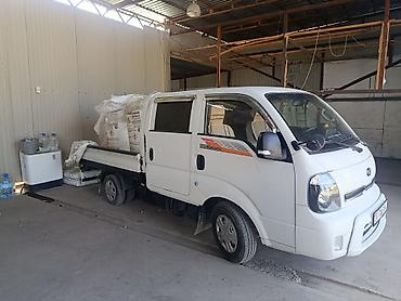 Kia Bongo III Double Cab – компактный бортовой грузовик с двухрядной