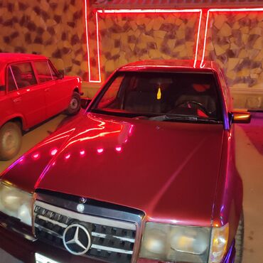 mercedes c200 turbo az: Mercedes-Benz E 220: 2.2 l | 1992 il Sedan