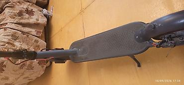 electric guitar: İşlənmiş Elektrik samokat 8", 251 - 350 Vt, 26 - 35 km/s, Ödənişli çatdırılma — 6