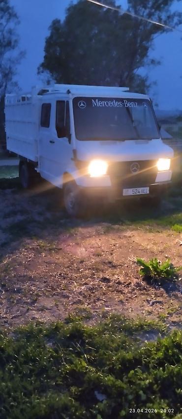 будка тент: Mercedes-Benz грузовой бортовой малотоннажник с двойной кабиной. - — 6