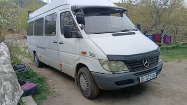 двухместный спринтер: Mercedes-Benz Sprinter: 2003 г., 2.2 л, Механика, Дизель