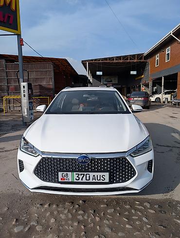 BYD: BYD E2: 2022 г., 0.1 л, Автомат, Электромобиль, Хэтчбэк — 3