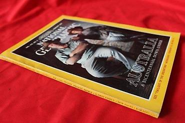 Knjige: NATIONAL GEOGRAPHIC FEBRUAR 1988. + MAPA AUSTRALIJE | National — 3