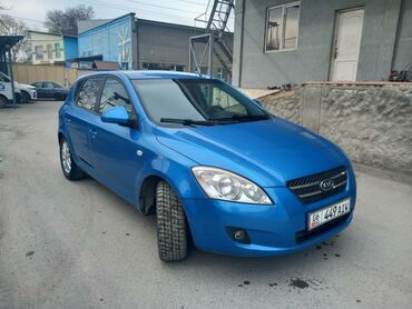 Kia: Kia Ceed: 2008 г., 1.6 л, Механика, Бензин, Хетчбек