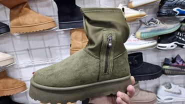 Čizme: Čizme, UGG, 37 — 7