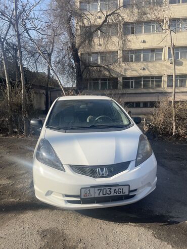 Honda: Honda Fit: 2010 г., 1.5 л, Бензин