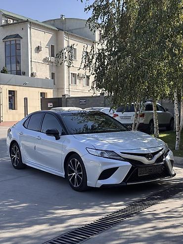 Toyota Camry: 2019 г., 2.5 л, Автомат, Бензин, Седан