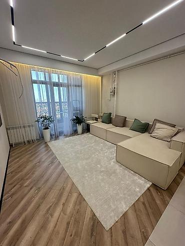 3 комнаты, 94 м², 10 мкр Элитка, 3 этаж at lalafo.kg 3 комнаты, 94 м², 10 мкр Элитка, 3 этаж