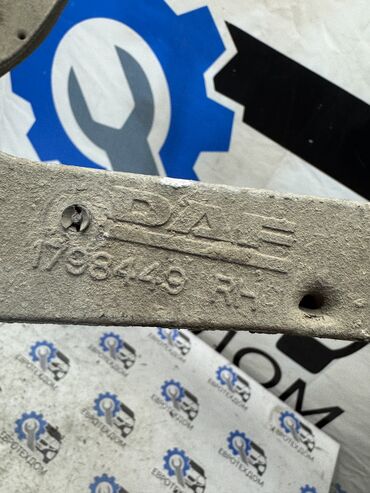 Другие детали кузова: Кронштейн фар прав. Daf XF 460 2015 Контрактный из Германии, в — 9