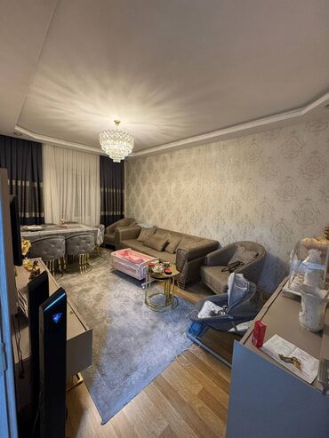 Bağ evləri: Bakı, 3 otaqlı, Köhnə tikili, m. Əhmədli, 82 kv. m