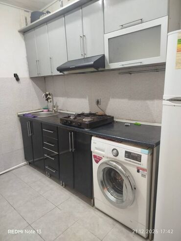 Uzunmüddətli kirayə mənzillər: Xaqlar metrosu yanınında mənzil kirayə verilir. Mərtəbə 16/4. Ümumi — 9