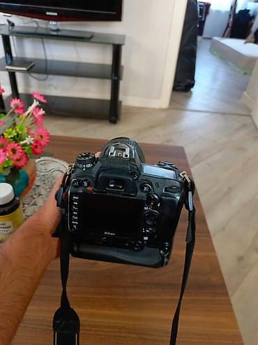 nikon 7000: Nikon D 7000 yaxşı vəziyyətdə üstünde gripde verirəm — 1