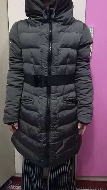 куртка зима женская: Пуховик, По колено, M (EU 38)