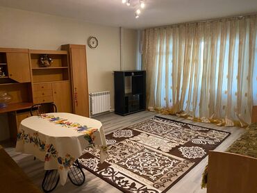 Uzunmüddətli kirayə mənzillər: Yasamal rayonu Elmlər metrosunun yaxınlığında, köhnə tikili 9 — 5