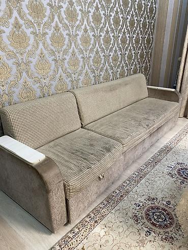 Прямой диван с мягкими подлокотниками и нишами - Тип: трехместный at lalafo.kg Прямой диван с мягкими подлокотниками и нишами - Тип: трехместный