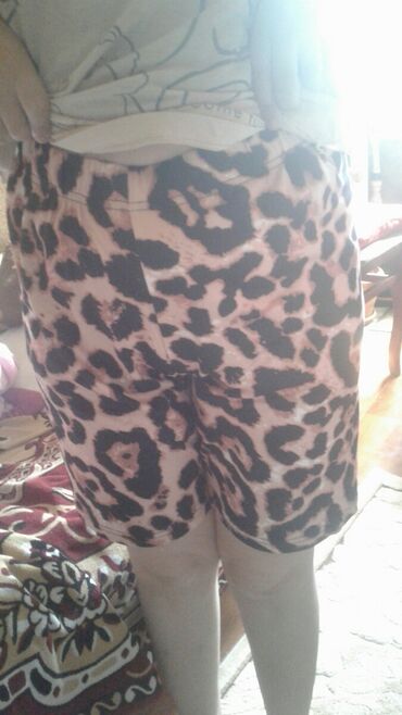 Futbolka və maykalar: Qadin ucun kofta tezedi geyinilmeyib qiymeti 3 azn bashqa koftalarda — 8