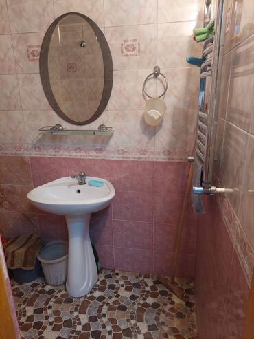 Uzunmüddətli kirayə mənzillər: Təcili. Yasamal rayonu Hüseyn Cavid prospektində Elmlər metrosun 5 — 4