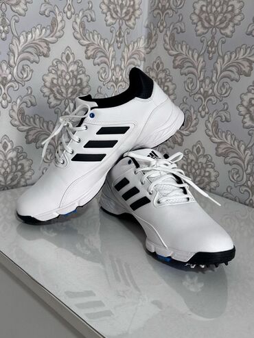 Кроссовки и спортивная обувь: Мужские кроссовки, 43, Adidas, Новый, цвет - Белый, Самовывоз