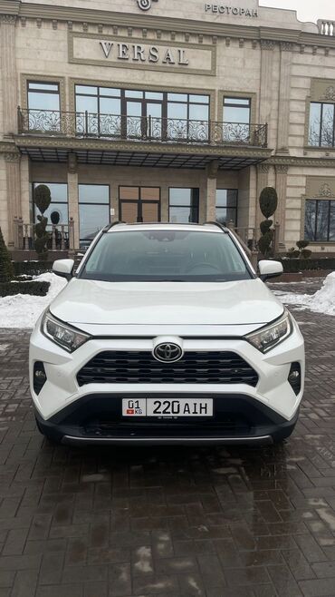 Toyota: Toyota RAV4: 2021 г., 2.5 л, Автомат, Бензин