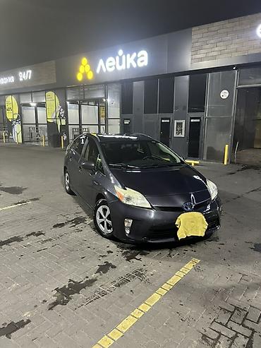 team terzo: Toyota Prius: 2013 г., 1.8 л, Гибрид, Хэтчбэк — 1