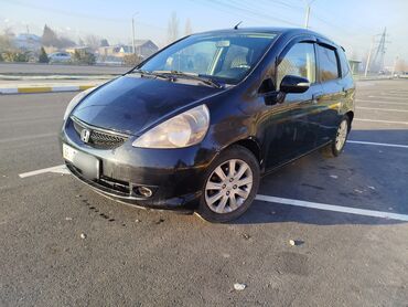 Honda: Honda Jazz: 2005 г., 1.4 л, Механика, Бензин, Хэтчбэк