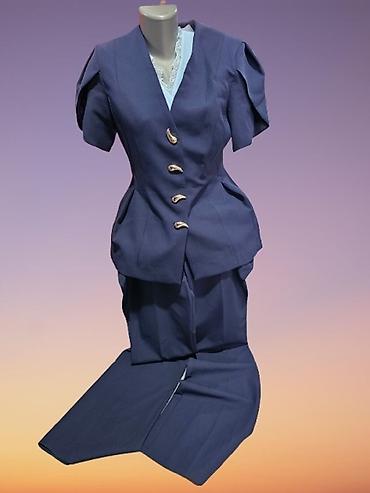 laneno odelo: Elegantni ženski komplet – sako i pantalone Veća serija - Boja: teget — 1