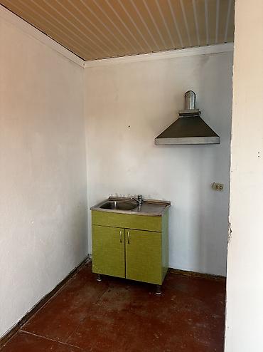 сулайман тоо: 20 м², Эмерексиз — 4
