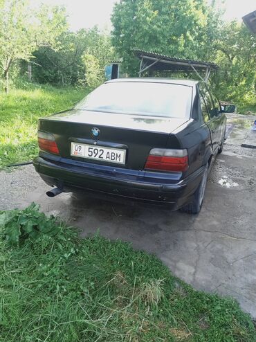 купить машину в киргизии: BMW 3 series: 1993 г., 1.8 л, Механика, Бензин, Седан