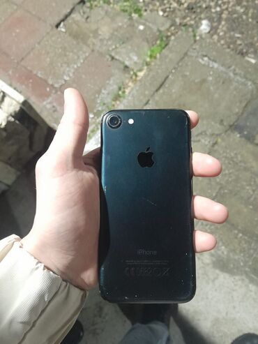 Apple iPhone: IPhone 7, 128 GB, Barmaq izi