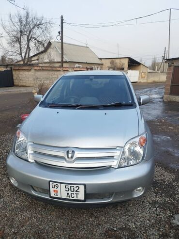 бар матиз: Toyota ist: 2003 г., 1.3 л, Автомат, Бензин, Хэтчбэк