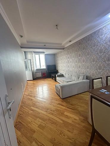 12 metrlik konteyner: Polis bolmesinin arxasında yerleşir 11-6cı mertebesi Yalnız aileye — 1