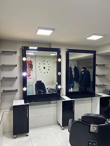 salon guzguler: Salon üçün iki postlu bərbər/vizaj güzgü dəsti - Dəst: yanaşı — 3