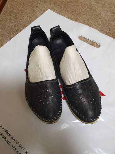 обувь для спорта: Продам б/у балетки /натуральная кожа /производство Турция