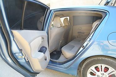 Honda: Honda Insight Hybrid, mavi rəng, 5 qapılı liftbek gövdə. Əsas — 8