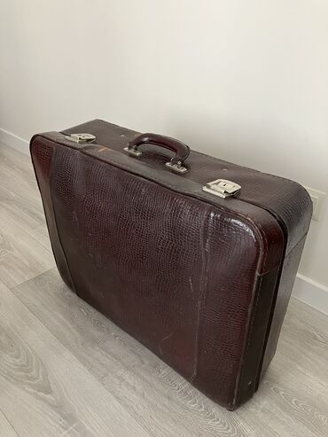 чемодан сумка: Чемодан. Размеры: 66х50х19 см