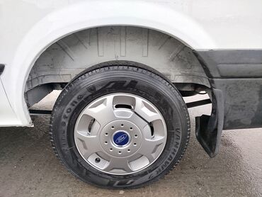 Ford: Ford Transit: 2.2 l | 2010 il 267200 km Van body type — 12