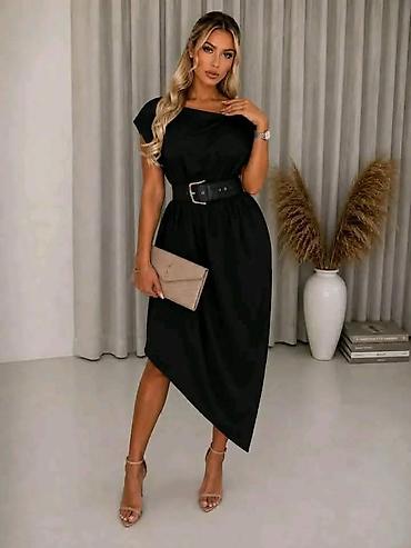 beti blu: Elegantna ženska haljina sa asimetričnim porubom i kaišem - Kroj — 1