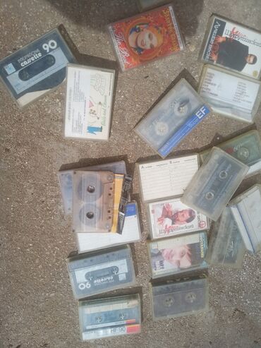 CD, DVD disklər və kassetlər: Kaseta kasetı kaset