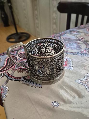 Gümüşü rəngdə metal fincanaltı (stəkan tutacağı) - Material: metal