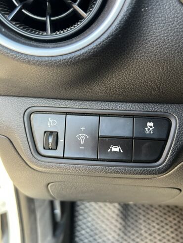 Kia: Kia K3: 2019 г., Седан — 10