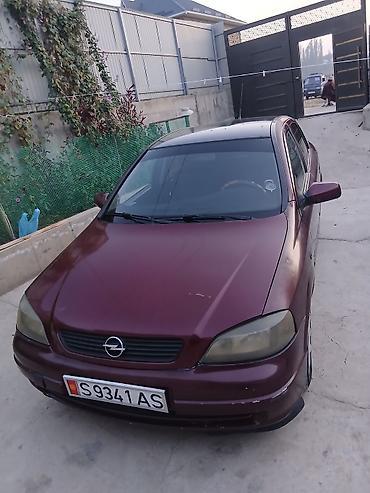 Saturn: Opel Astra: 2002 г., 1.4 л, Кол менен иштөөчү, Бензин, Седан — 5