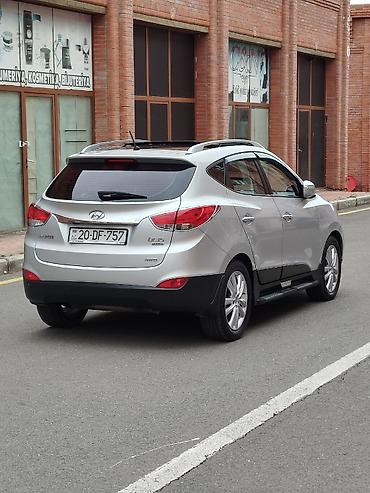 Hyundai: Hyundai ix35: 2.4 l | 2011 il Krossover — 3