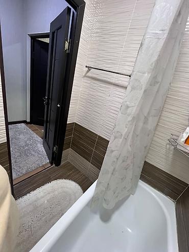 Продажа квартир: 3 комнаты, 62 м², Кудайберген авторынок 105 серия, 1 этаж, Евроремонт — 5