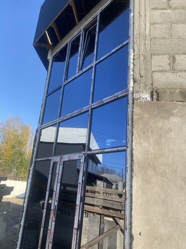 Пластиковые окна на заказ: Пластик терезе жана эшик,витраж жазайбыз.Гарантия 2 жыл,шаар ичи замер — 9