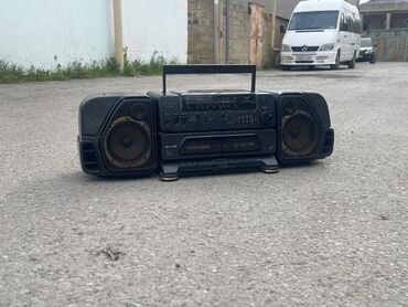 radio maqnitafon: Maqintafon həmdə radio işlənmiş və işlək vəziyyətdədir