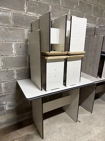 study table: Кухонные обеденные группы «стол + табуреты» Комплект состоит из — 7