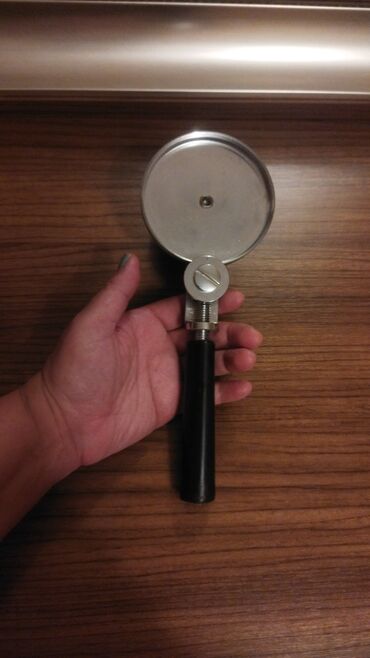 кварцевая лампа купить в бишкеке: Banka bağlayan, sovet istehsalı,tam işləkdi at lalafo.az кварцевая лампа купить в бишкеке: Banka bağlayan, sovet istehsalı,tam işləkdi