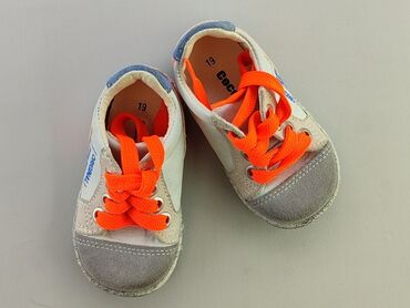 buty profilowane dla dziewczynki: Buciki niemowlęce, 19, stan - Bardzo dobry