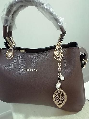 givenchy narukvica: Prelepa braon nova tašna. Izuzetna izrada oko ručki. Dužina 28 cm i — 2
