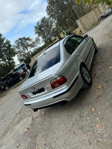 bmw az: BMW 525: 2.8 l | 2000 il Sedan